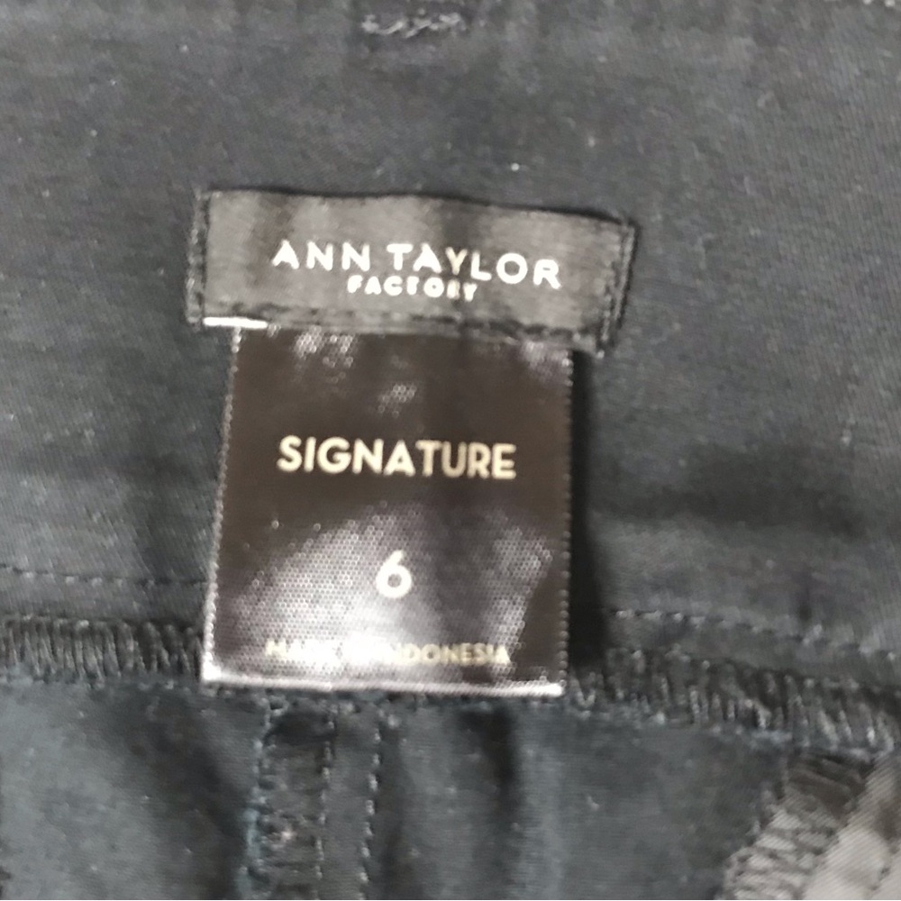 Ann Taylor Factory Cropped Black Pants - Picture 2 of 11
